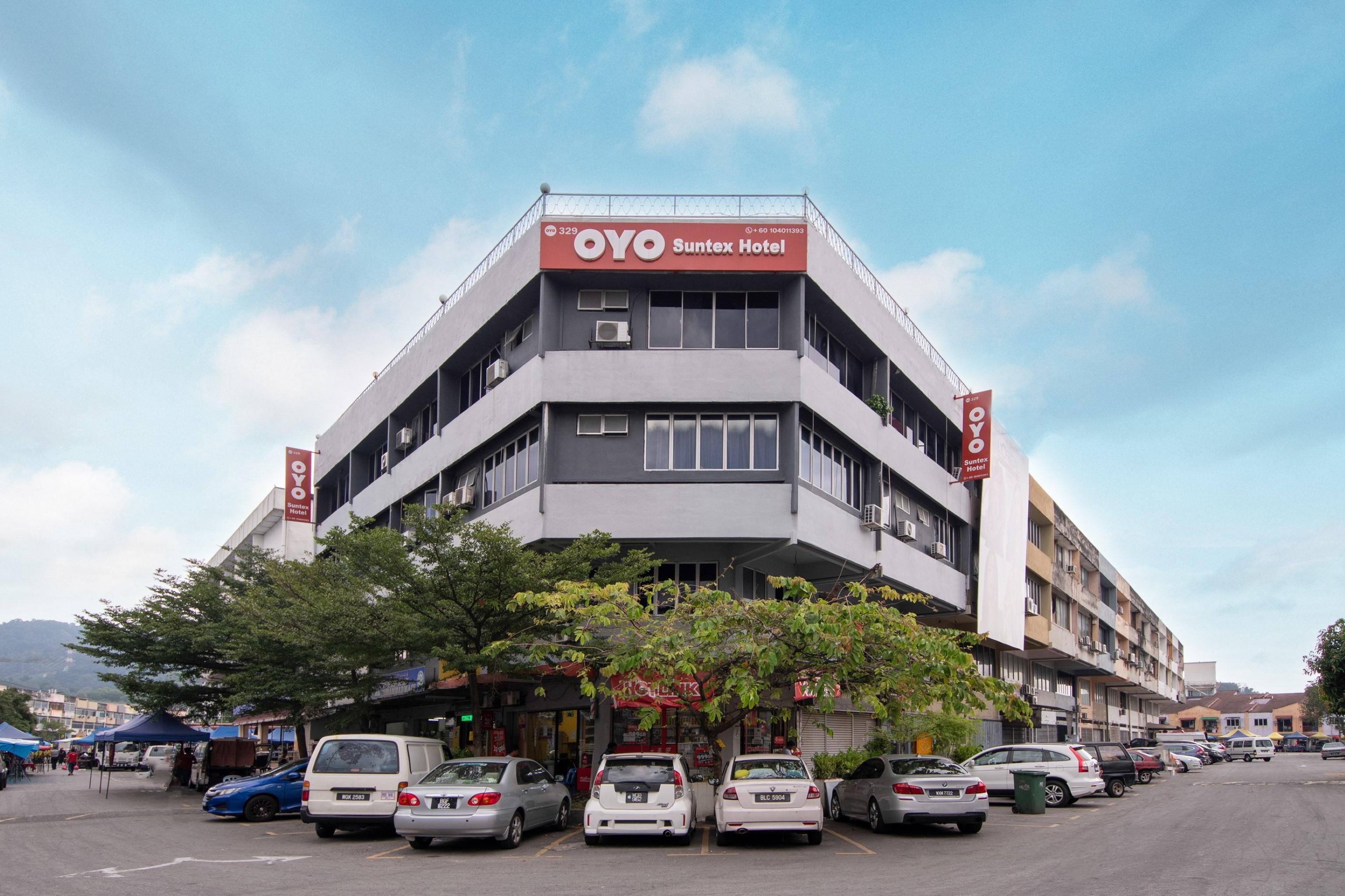 Oyo 329 Suntex Hotel 암팡 외부 사진
