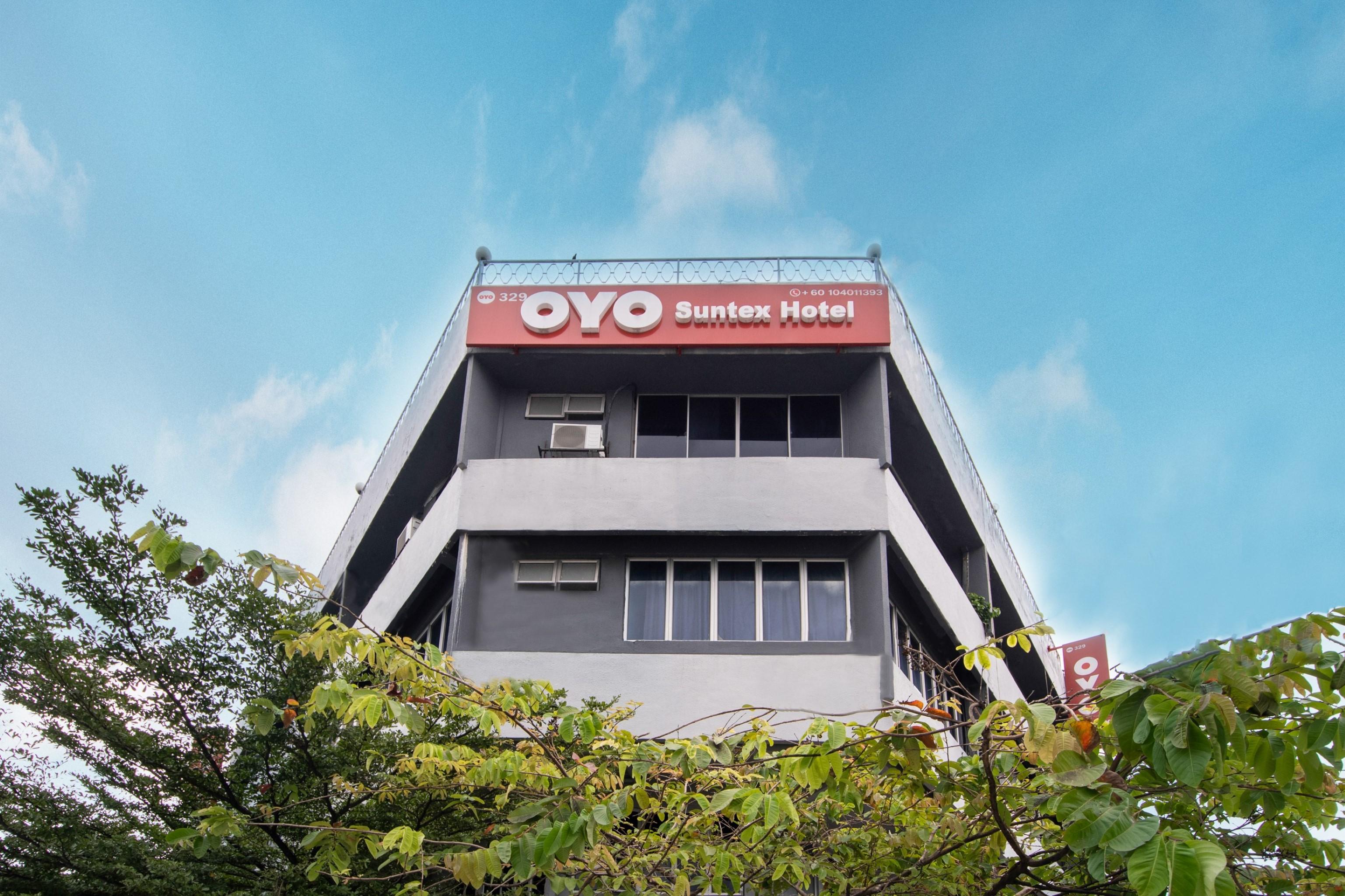 Oyo 329 Suntex Hotel 암팡 외부 사진