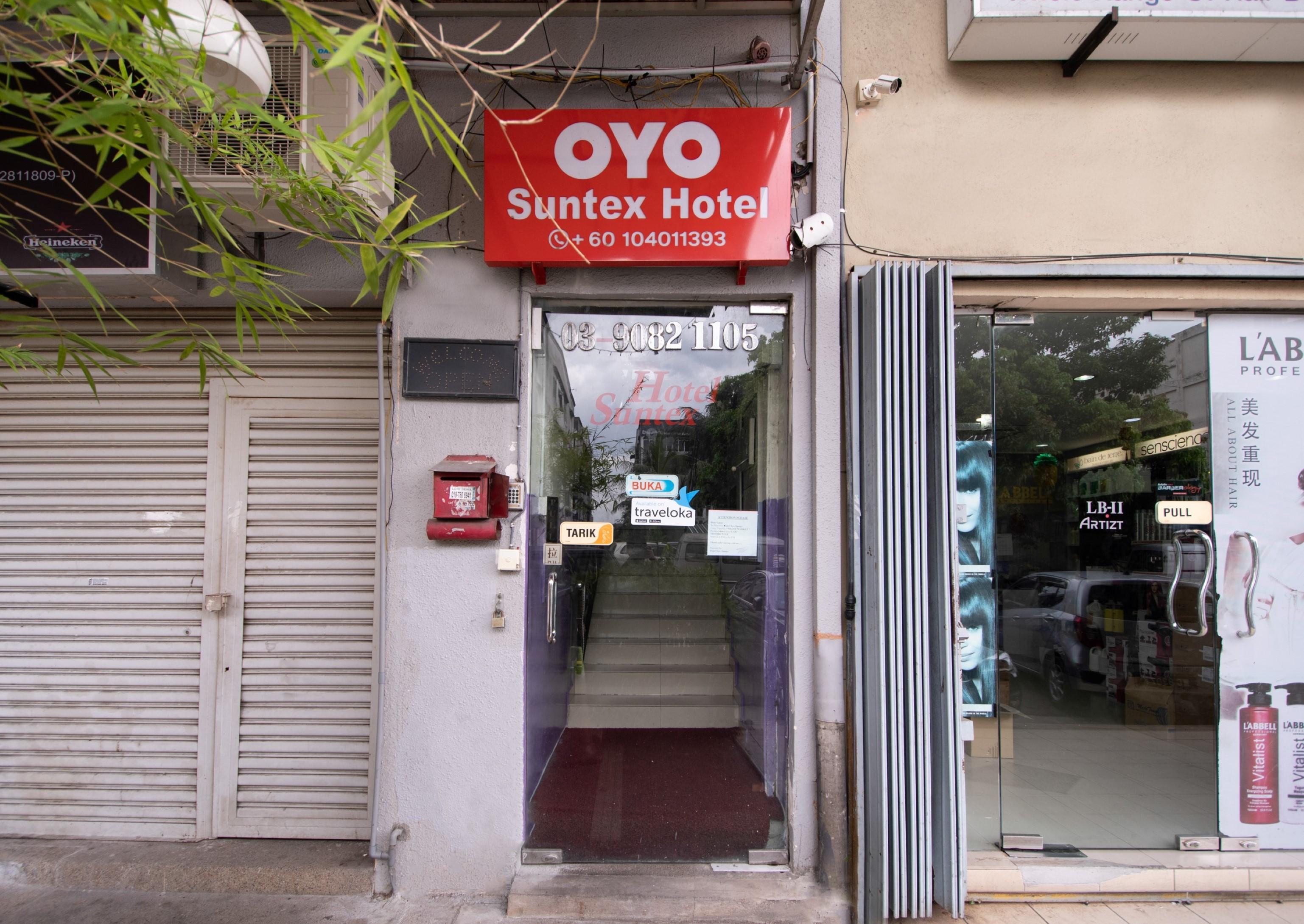 Oyo 329 Suntex Hotel 암팡 외부 사진