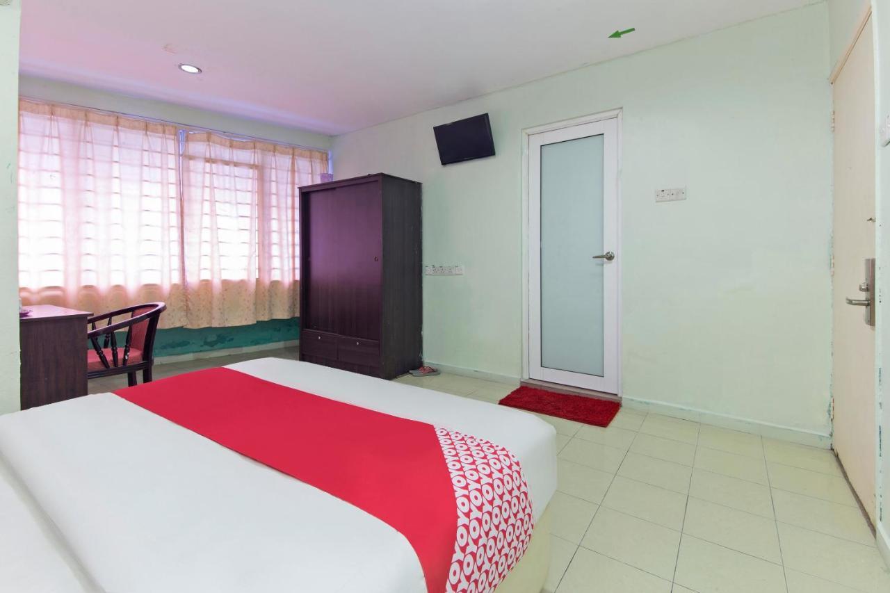 Oyo 329 Suntex Hotel 암팡 외부 사진